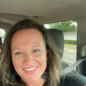 Meet your Posher, Lindy